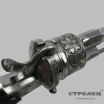 картинка револьвер шпилечный системы лефоше 1860-1877 гг.